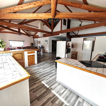 Lespignan Maison 3 Chambres Avec Piscine Couverte מראה חיצוני תמונה