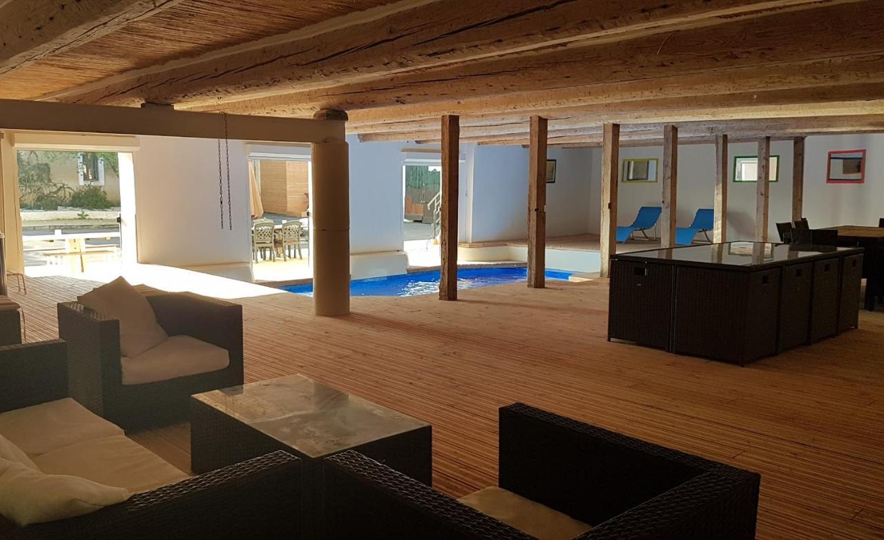 Lespignan Maison 3 Chambres Avec Piscine Couverte מראה חיצוני תמונה