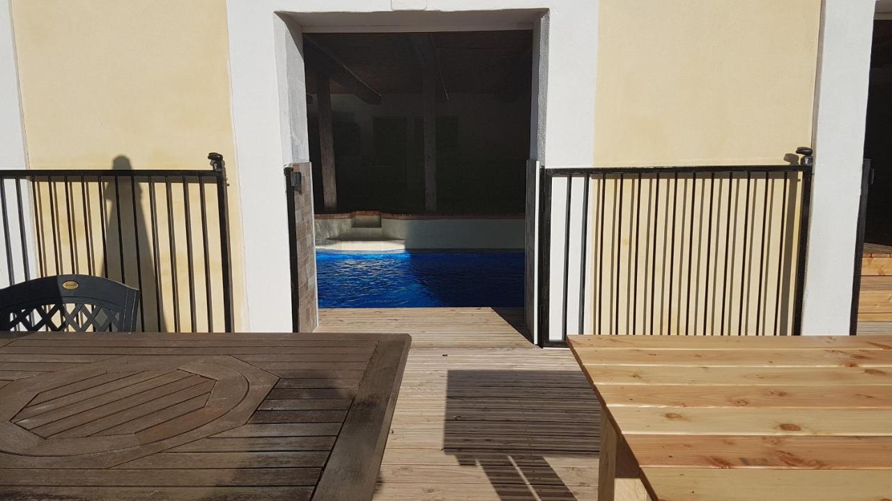 Lespignan Maison 3 Chambres Avec Piscine Couverte מראה חיצוני תמונה